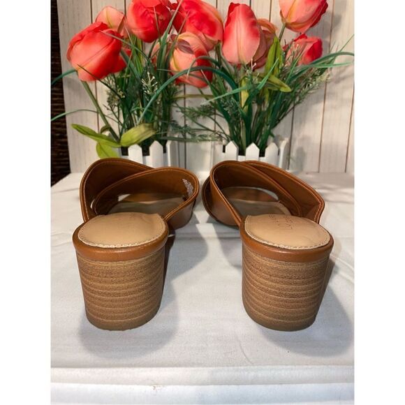 Lauren Conrad Women's Soda Pop Slip On Camel Colored Sandals Size 7.5M - Picture 7 of 11